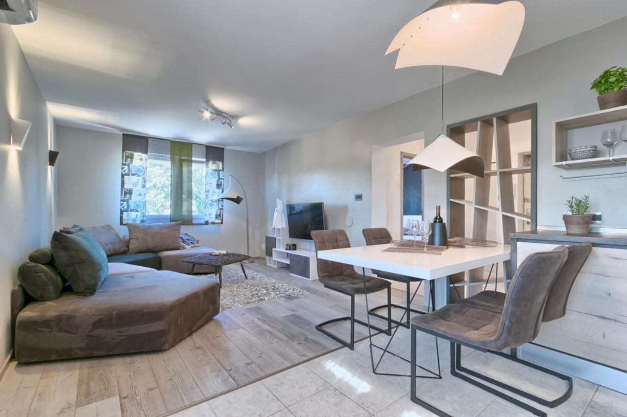 Modern Oasis Apartment Pula Exterior foto